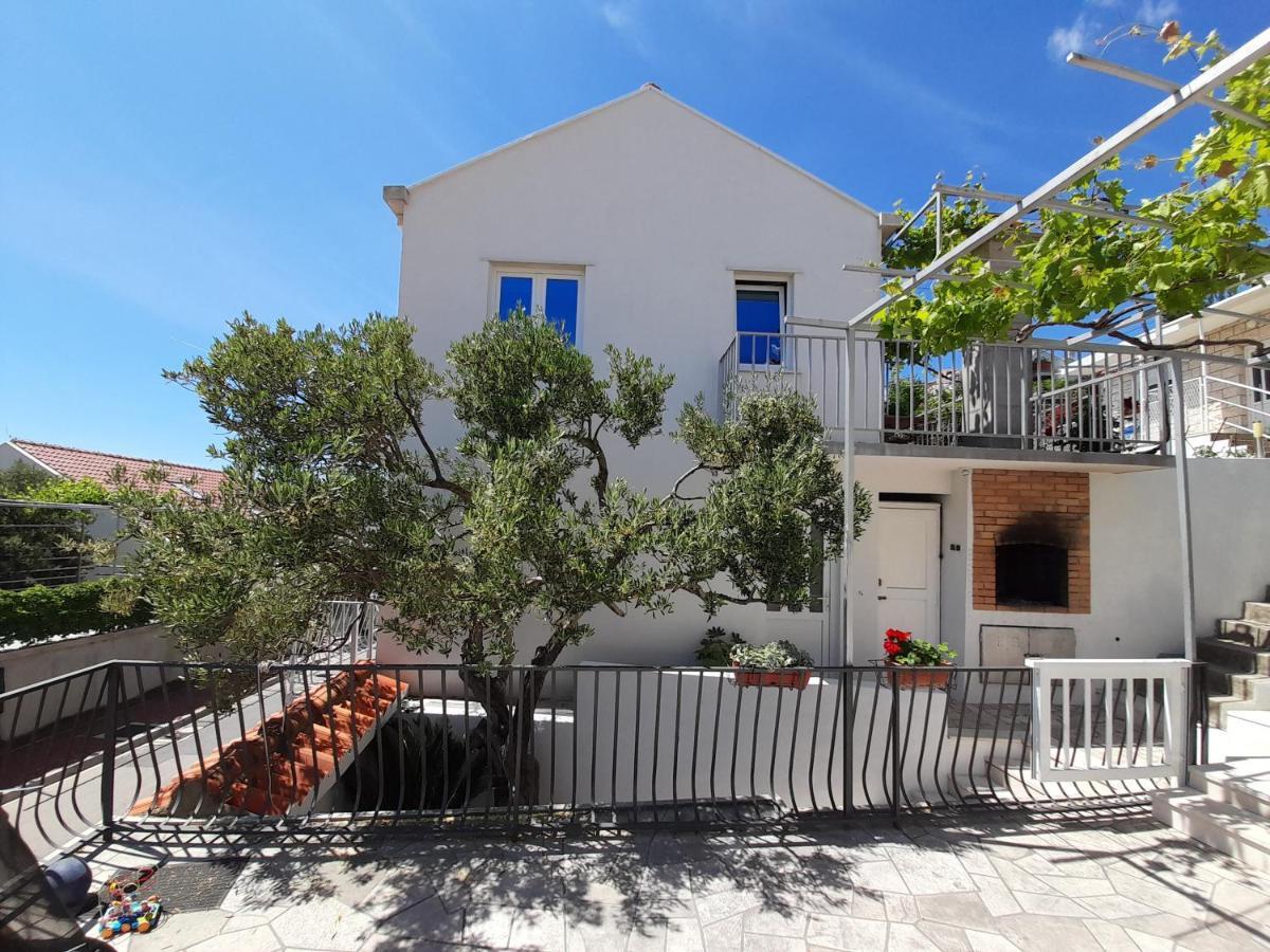 מליני Apartments Knego מראה חיצוני תמונה