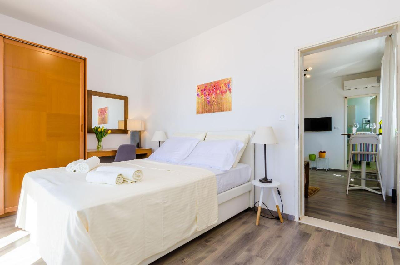 מליני Apartments Knego מראה חיצוני תמונה