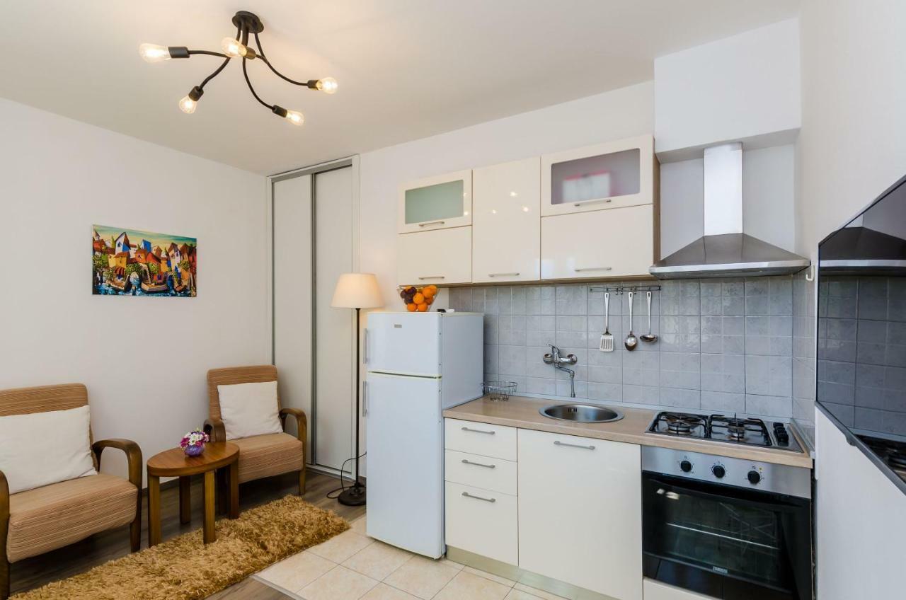 מליני Apartments Knego מראה חיצוני תמונה